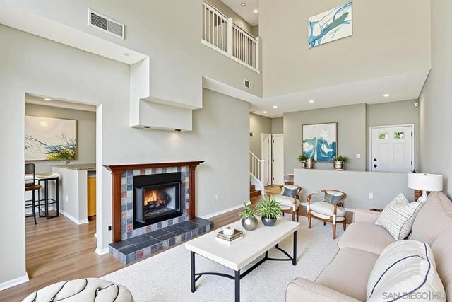 3668 Ruette De Ville, San Diego, CA 92130