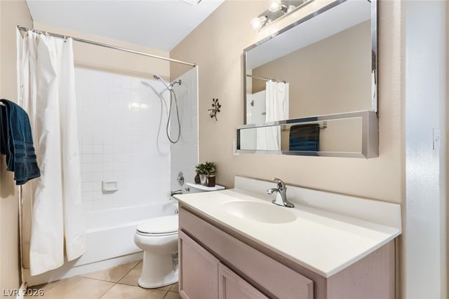 9271 Silver Arrow Court, Las Vegas, NV 89117