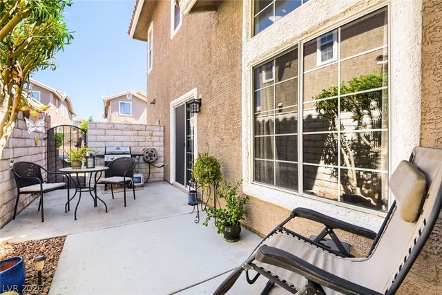 9271 Silver Arrow Court, Las Vegas, NV 89117