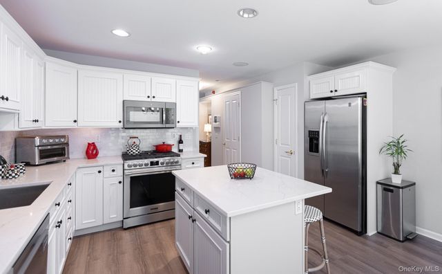 32 Bridge Lane, Haverstraw, NY 10927
