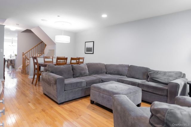 32 Bridge Lane, Haverstraw, NY 10927