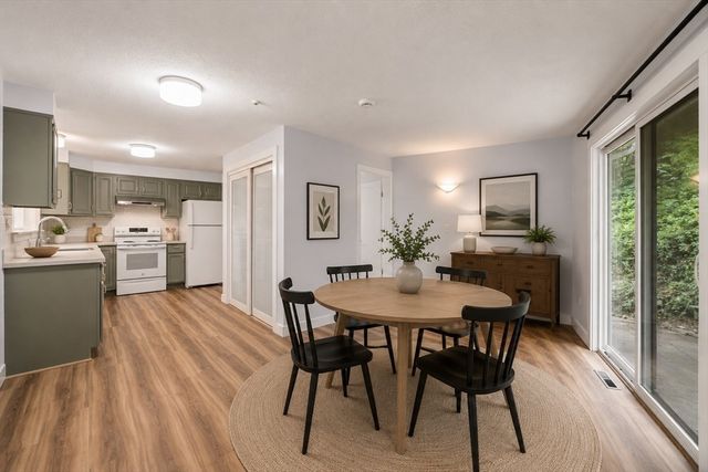 24 Speen St 24, Natick, MA 01760
