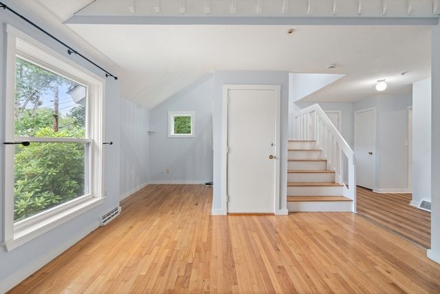 24 Speen St 24, Natick, MA 01760