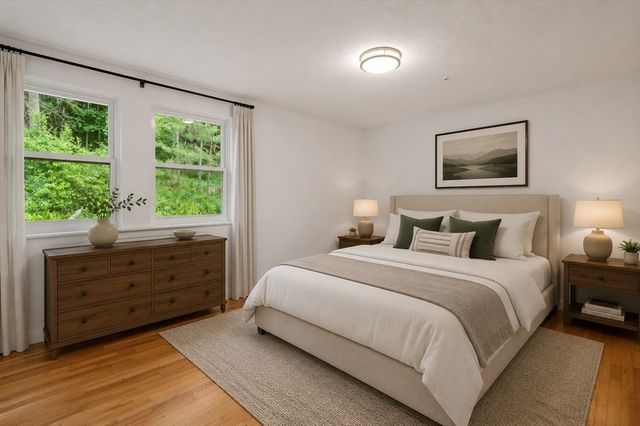 24 Speen St 24, Natick, MA 01760