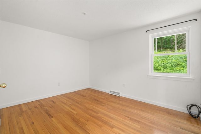 24 Speen St 24, Natick, MA 01760