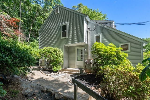 24 Speen St 24, Natick, MA 01760