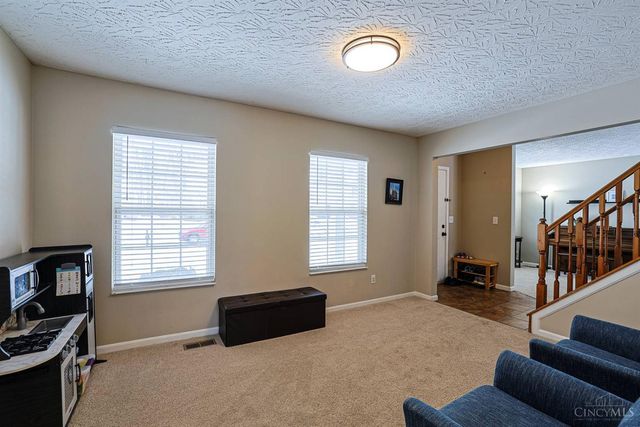 3573 S Heartwood Road, Amelia, OH 45102