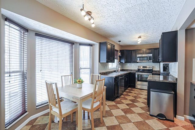 3573 S Heartwood Road, Amelia, OH 45102