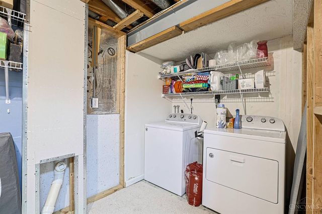 3573 S Heartwood Road, Amelia, OH 45102