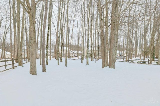 3573 S Heartwood Road, Amelia, OH 45102