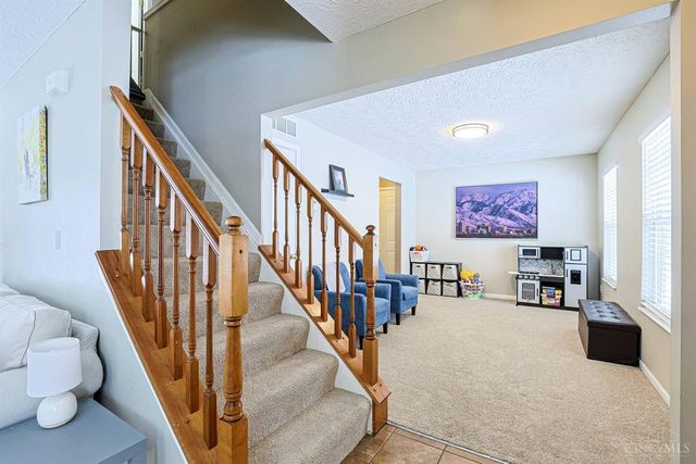 3573 S Heartwood Road, Amelia, OH 45102