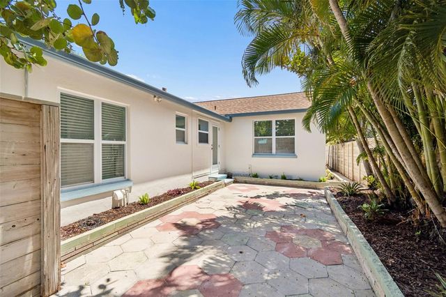 8125 BAYSHORE DRIVE, Treasure Island, FL 33706