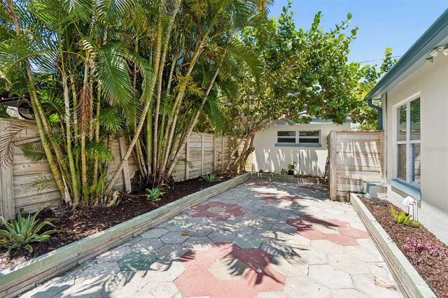 8125 BAYSHORE DRIVE, Treasure Island, FL 33706