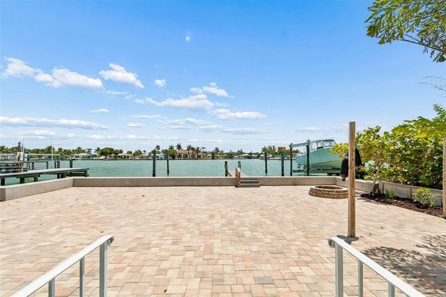 8125 BAYSHORE DRIVE, Treasure Island, FL 33706
