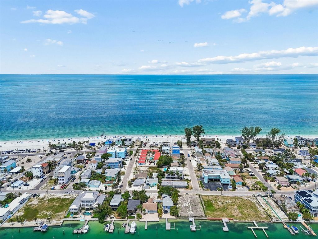 8125 BAYSHORE DRIVE, Treasure Island, FL 33706