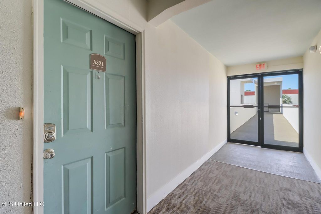 2046 Beach Boulevard, A321, Biloxi, MS 39531