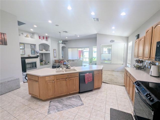 11236 BLACKSMITH DRIVE, Tampa, FL 33626