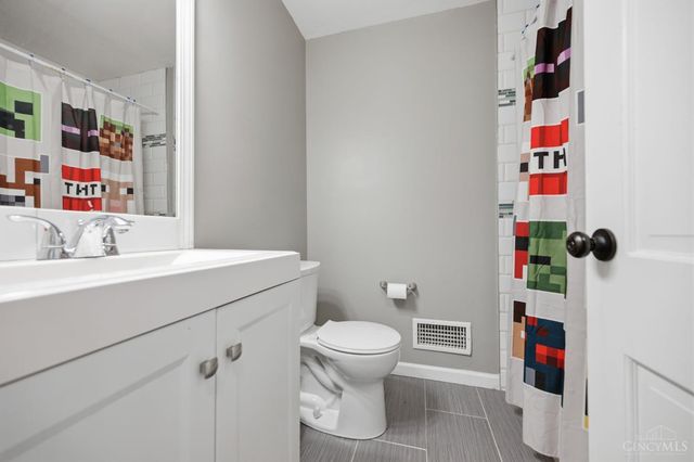 7904 Wise Avenue, West Chester, OH 45069