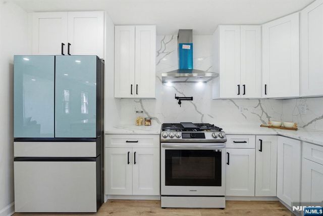 59 Erie Avenue, Midland Park, NJ 07432