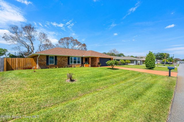 1961 Bradway Street NE, Palm Bay, FL 32905