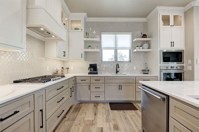 360 Old Farm Road, Edmond, OK 73034