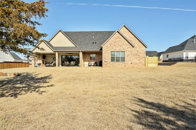 360 Old Farm Road, Edmond, OK 73034