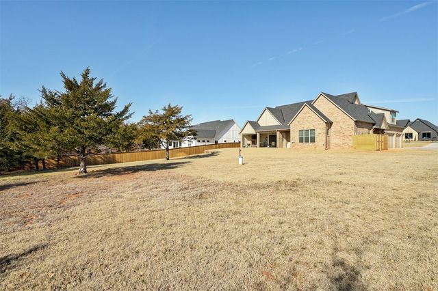 360 Old Farm Road, Edmond, OK 73034