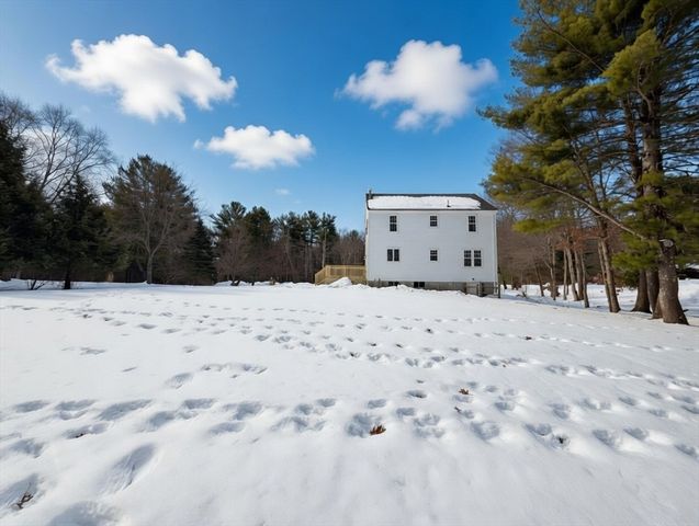 8 Marisa Drive, West Bridgewater, MA 02379