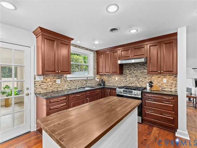 8516 Academy Rd, Henrico, VA 23229