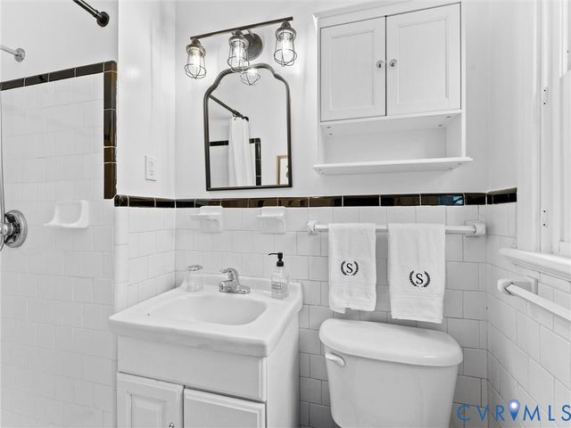 8516 Academy Rd, Henrico, VA 23229