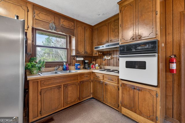 2411 Williamson Zebulon Road, Williamson, GA 30292