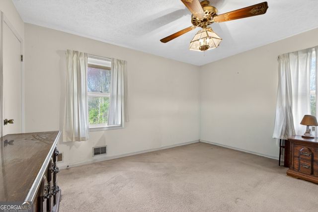 2411 Williamson Zebulon Road, Williamson, GA 30292