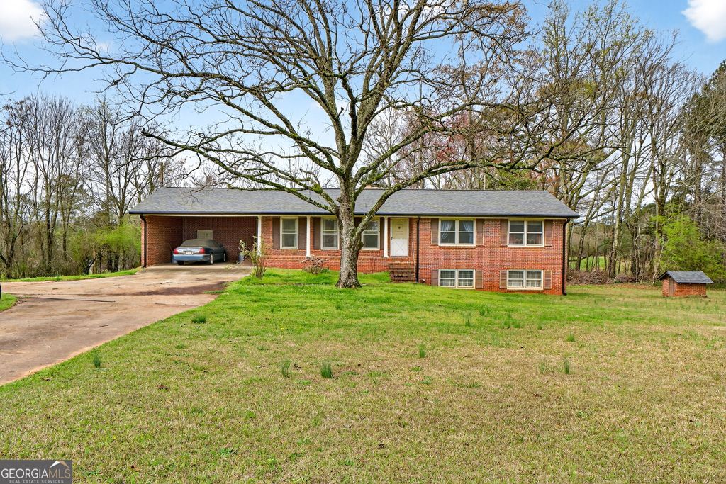 2411 Williamson Zebulon Road, Williamson, GA 30292