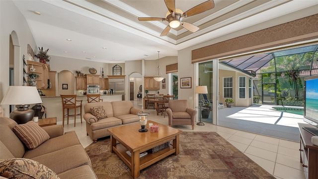 7507 ABBEY GLEN, Bradenton, FL 34202