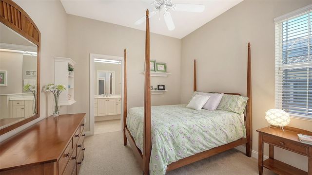 7507 ABBEY GLEN, Bradenton, FL 34202