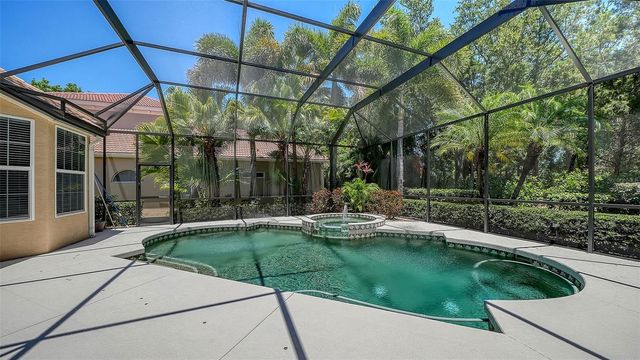 7507 ABBEY GLEN, Bradenton, FL 34202