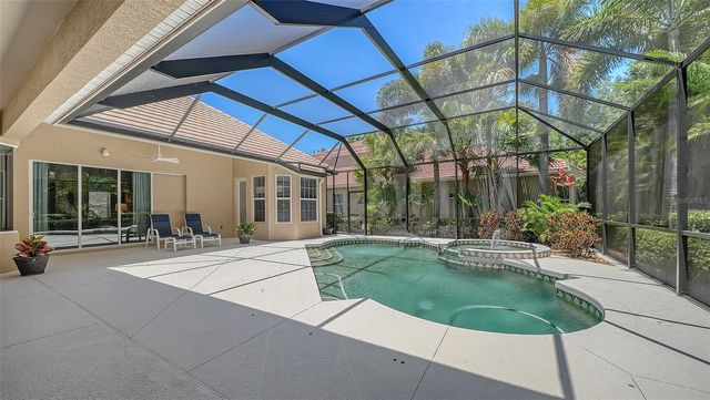 7507 ABBEY GLEN, Bradenton, FL 34202