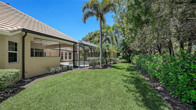 7507 ABBEY GLEN, Bradenton, FL 34202