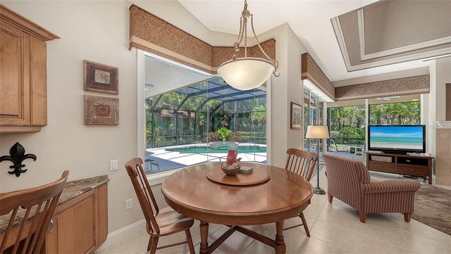 7507 ABBEY GLEN, Bradenton, FL 34202