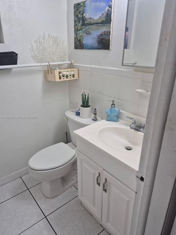 11 SW 32nd Ave 4, Miami, FL 33135