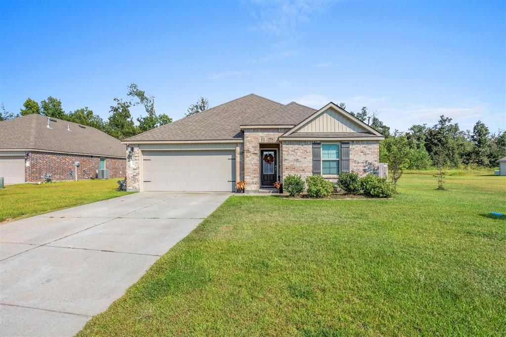 800 Hummingbird Cove, Lake Charles, LA 70611