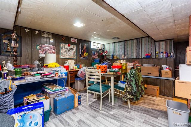 509 Cleophus Parkway, Lincoln Park, MI 48146