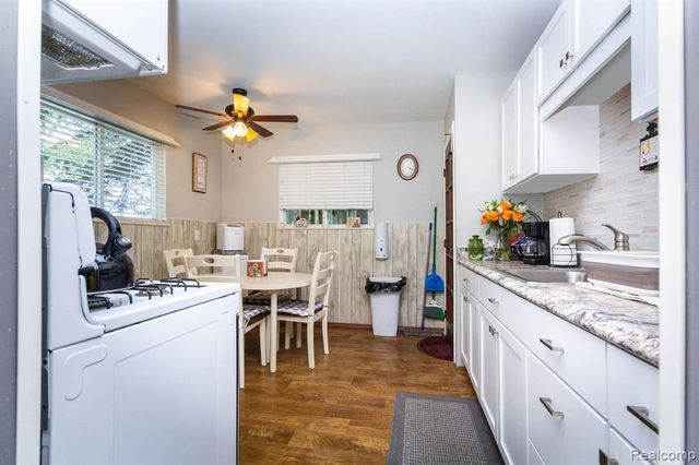509 Cleophus Parkway, Lincoln Park, MI 48146