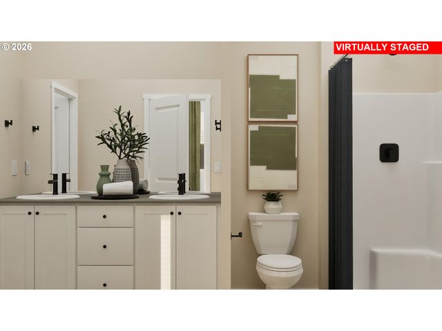 1126 Clemson St, Woodburn, OR 97071