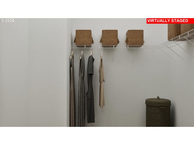 1126 Clemson St, Woodburn, OR 97071