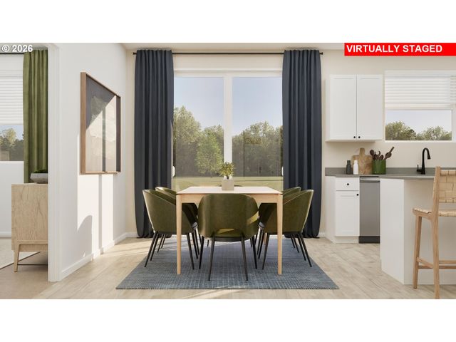 1126 Clemson St, Woodburn, OR 97071