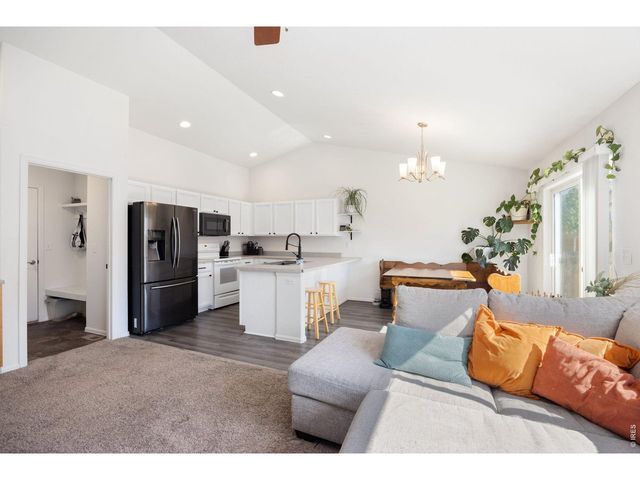 6474 San Isabel Ave, Loveland, CO 80538