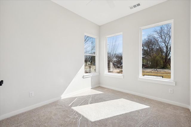 1633 E Tucker Street, Fort Worth, TX 76104
