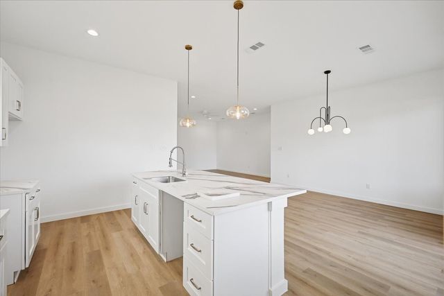1633 E Tucker Street, Fort Worth, TX 76104