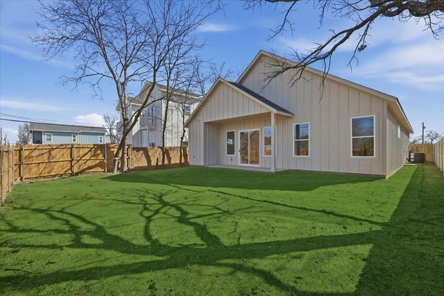 1633 E Tucker Street, Fort Worth, TX 76104